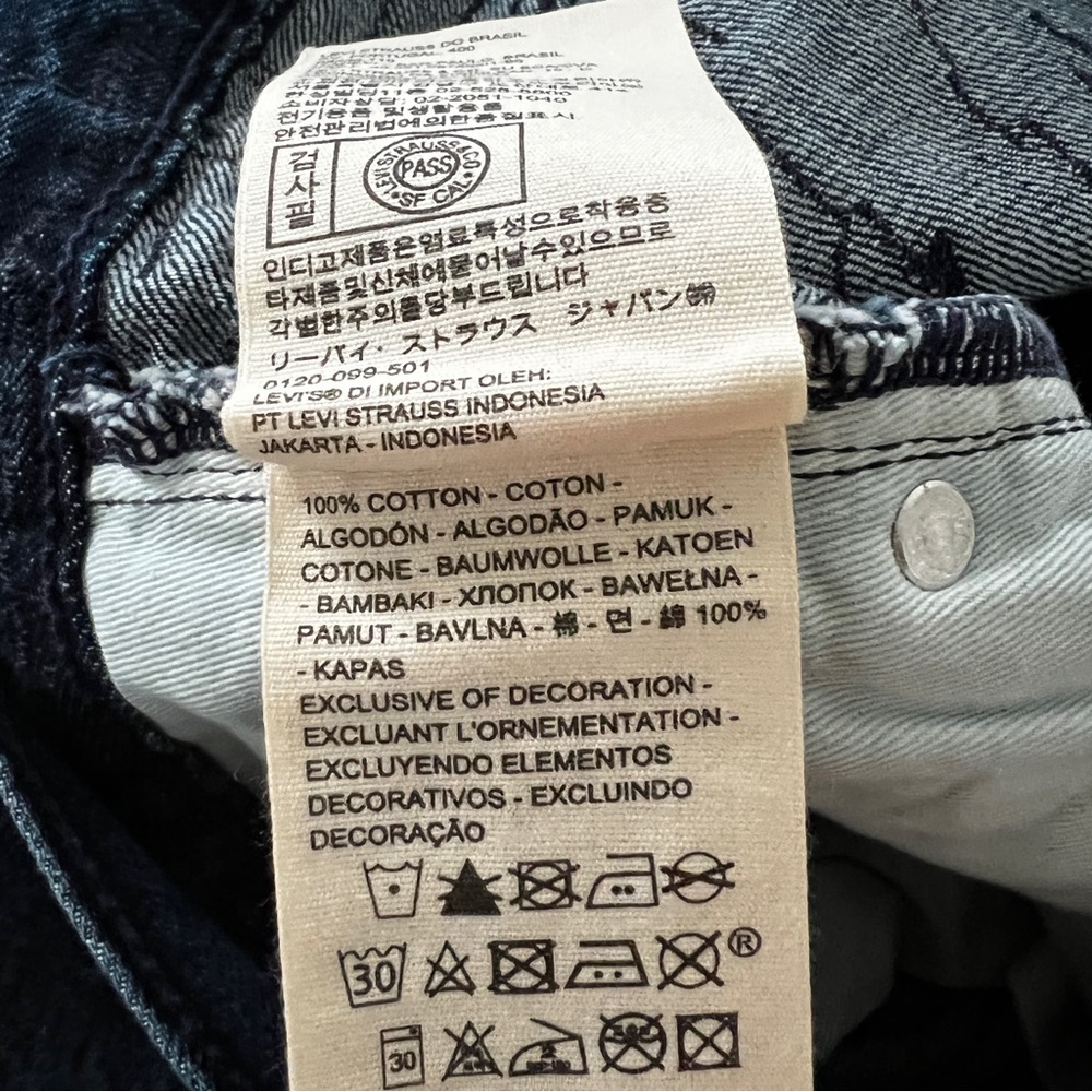 Levi’s 70s Ultra High Rise Slim Straight Leg Jeans Dark Wash Embroidered… - Picture 12 of 13